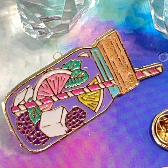 Mason Jar Lapel Pin Fruit Water Swirl Straw Lid Badge Brooch Accessories Gift - Picture 2 of 7